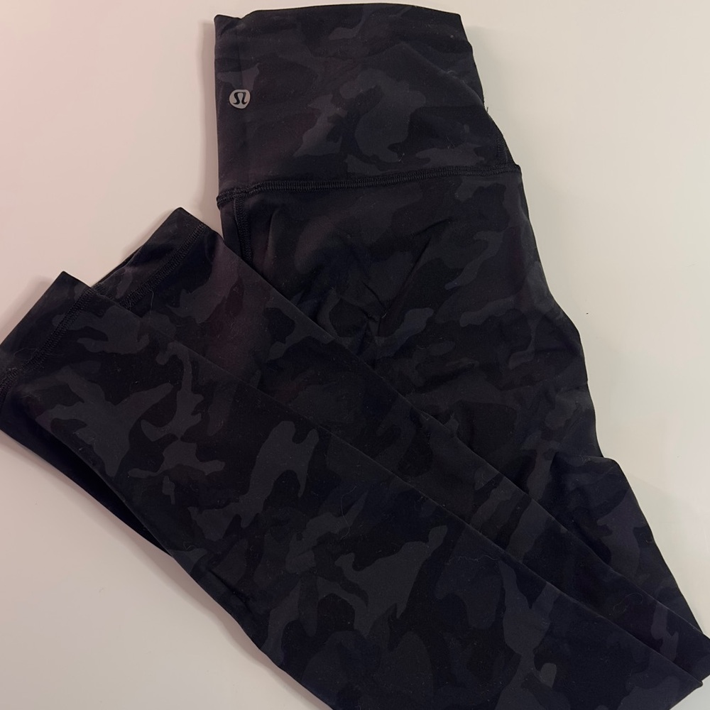Wundertrain 25” Camo Leggings - Size 4